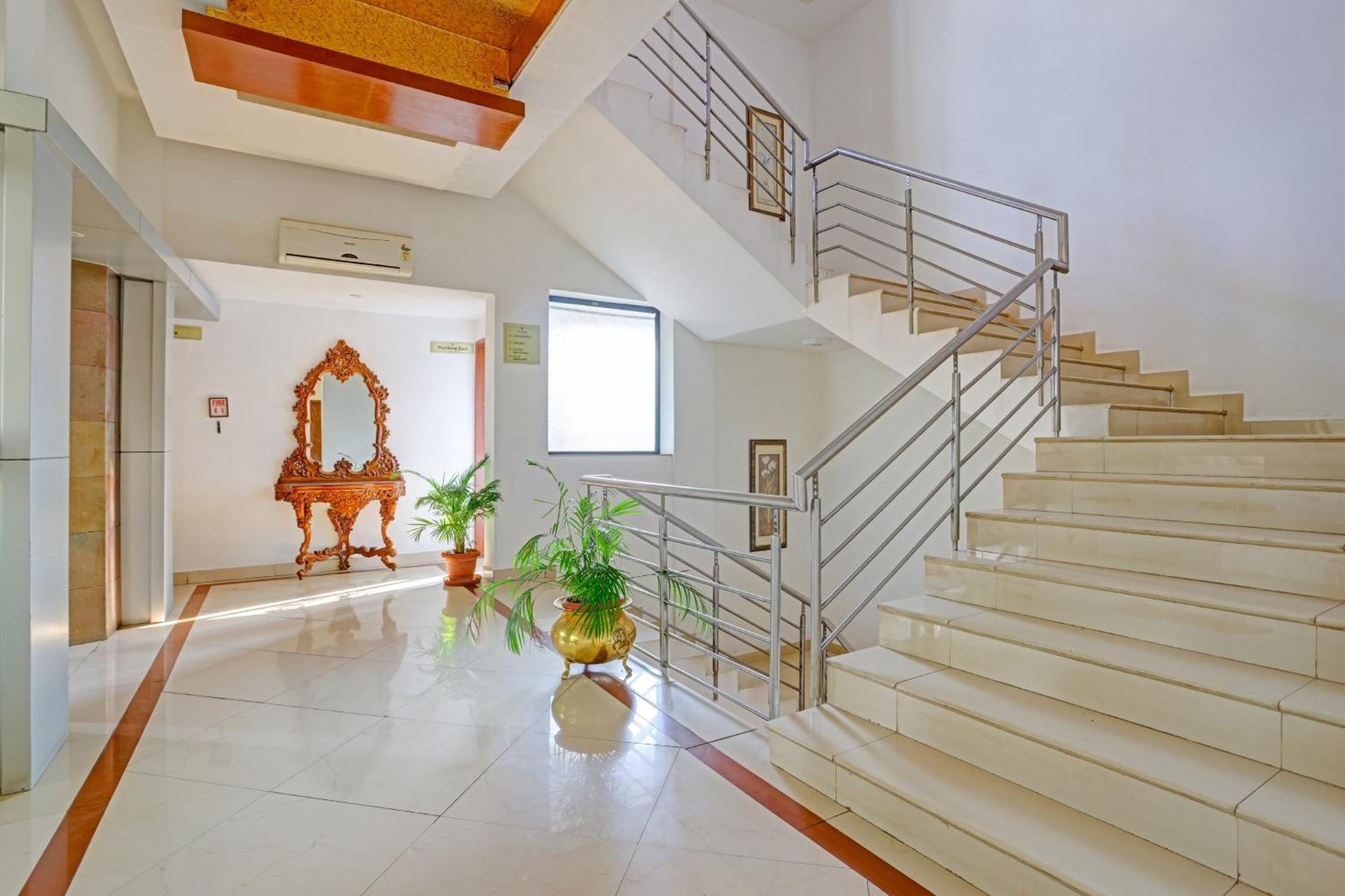 Super Collection O Indraprastha Hotel Thiruvananthapuram ภายนอก รูปภาพ