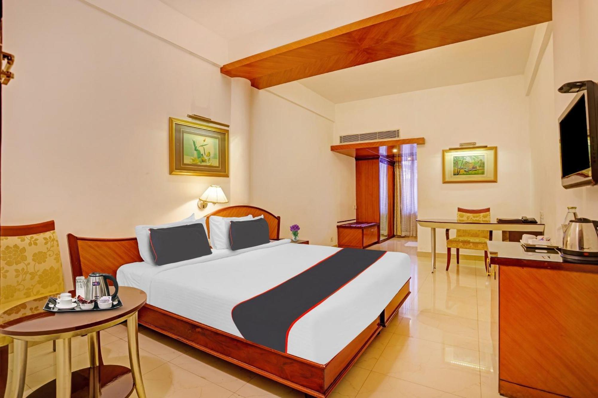 Super Collection O Indraprastha Hotel Thiruvananthapuram ภายนอก รูปภาพ